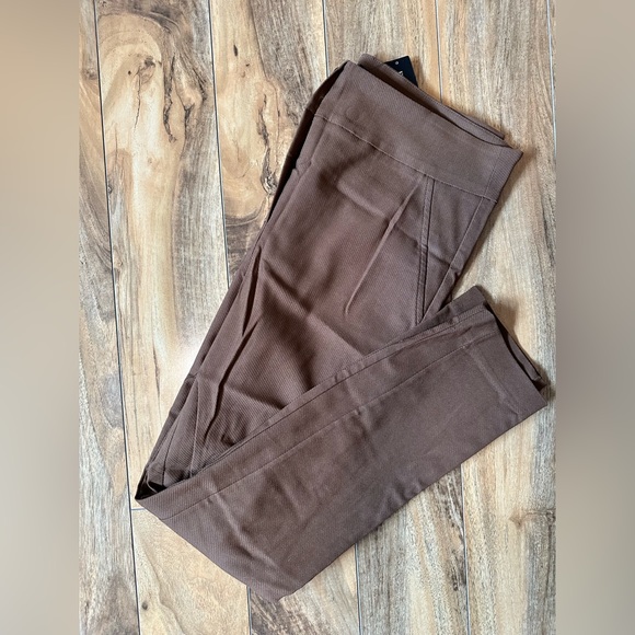 NWT High Waisted Legging Pant in Brown (RW&Co.) - Picture 5 of 7